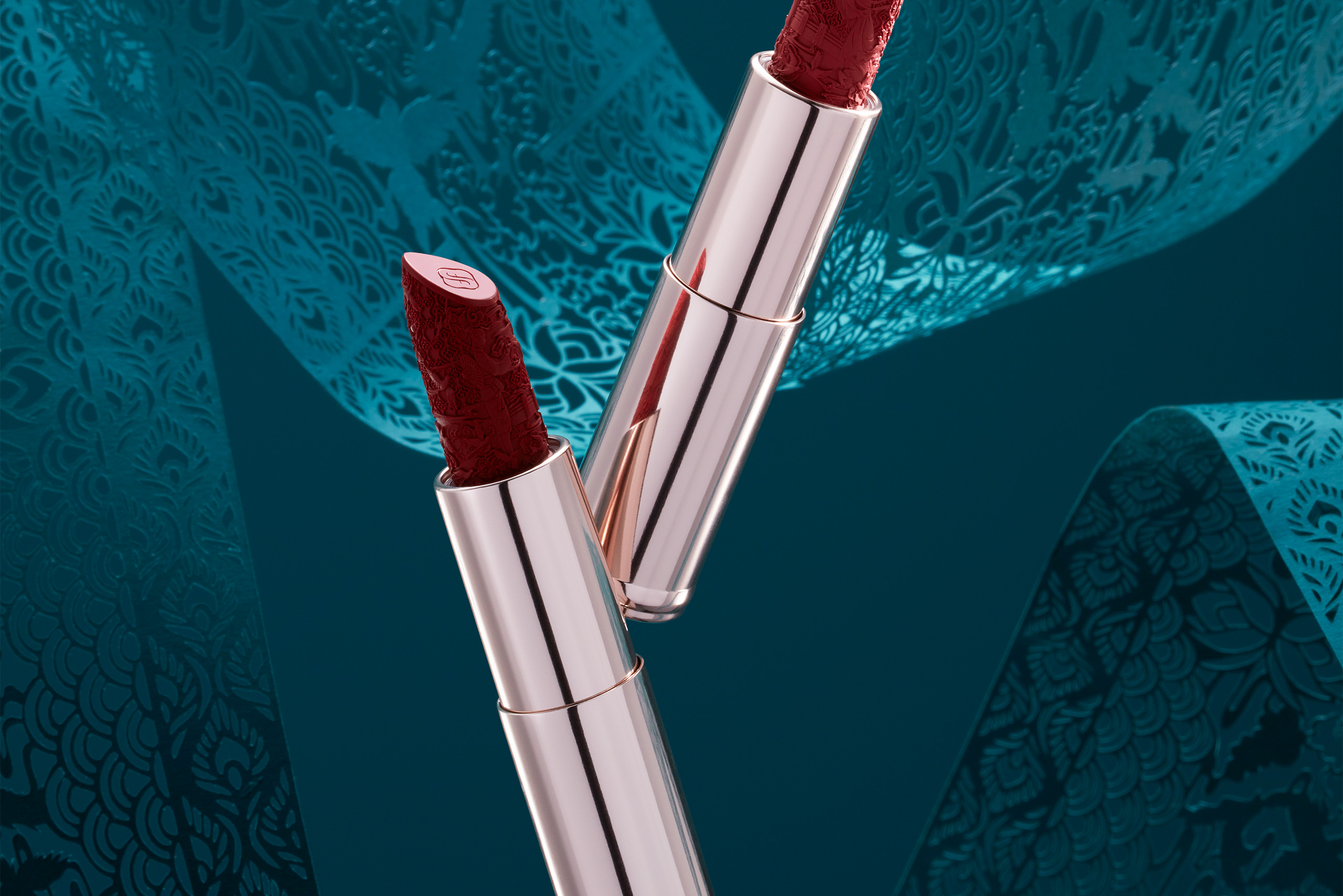 THOMAS-AANGEENBRUG-2022-FLORASIS-COSMETICS-LIPSTICKS-COVER